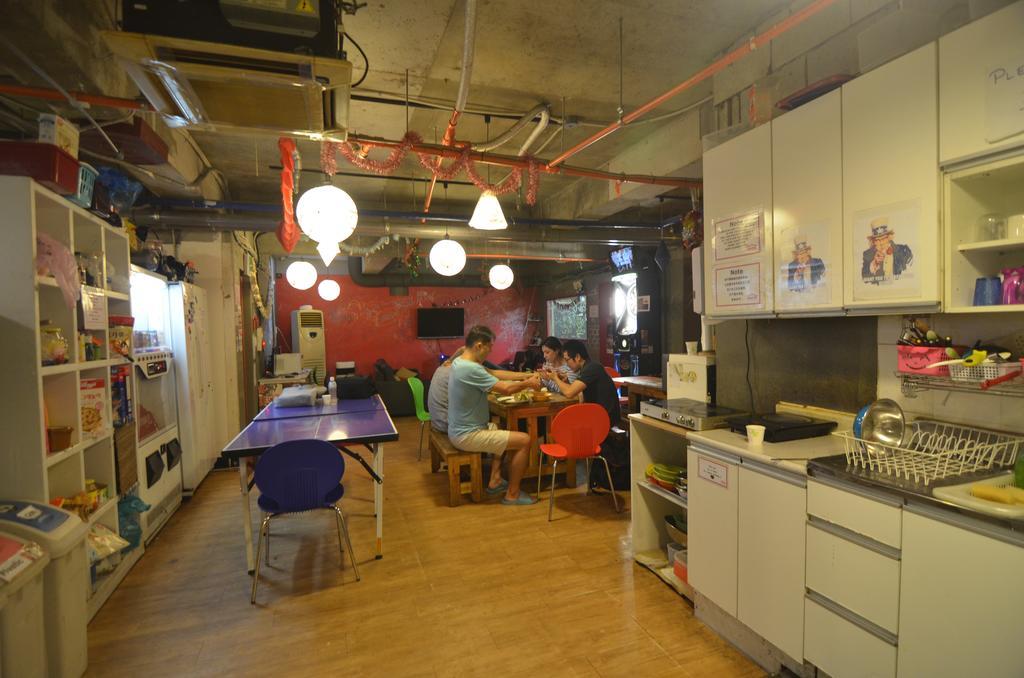 Kimchee Sinchon Guesthouse Seoul Eksteriør bilde